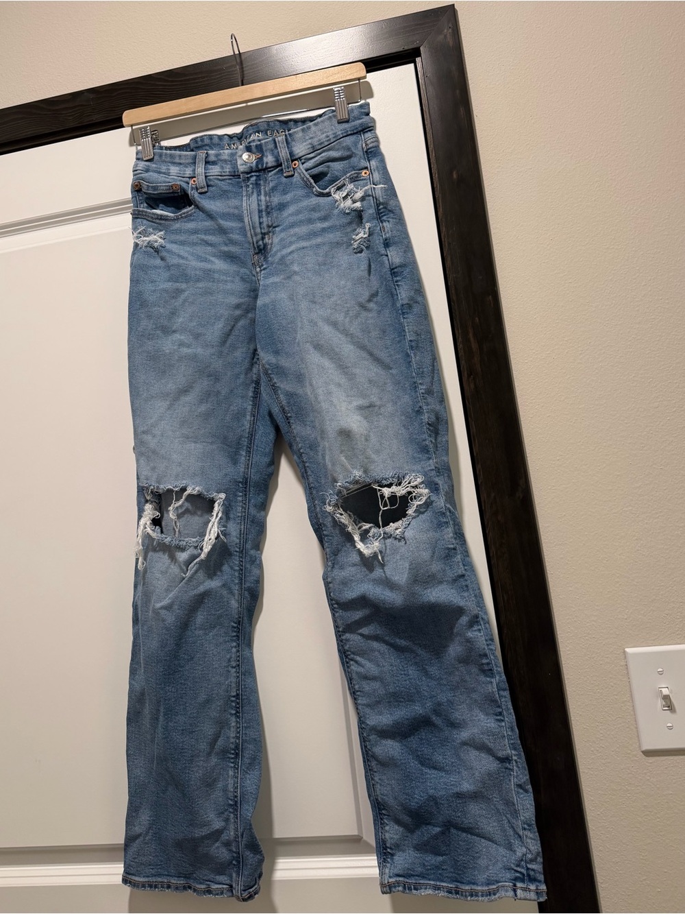 American Eagle Outfitters curvy straight jeans